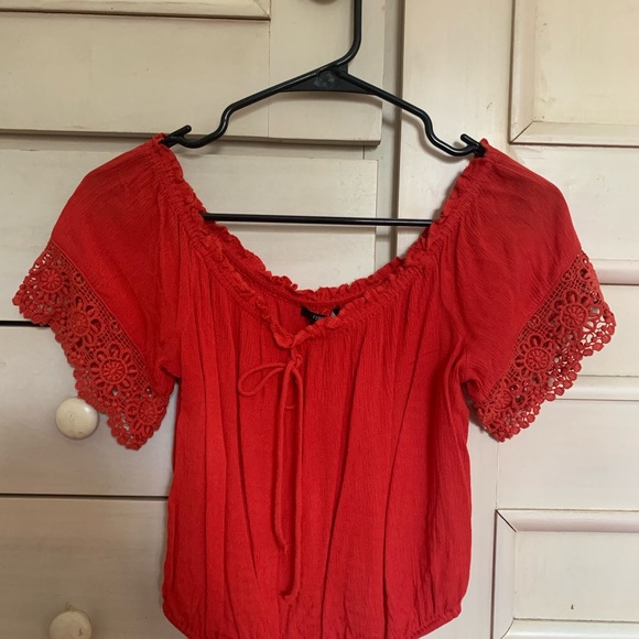 forever 21 red off the shoulder crop top - Picture 4 of 4